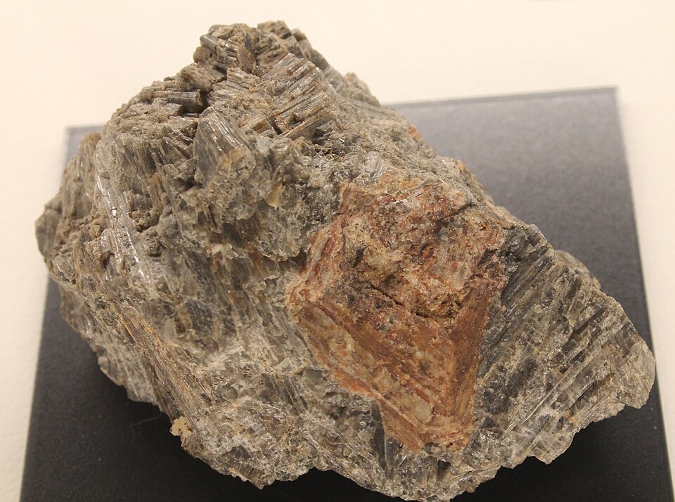 Vésuvianite