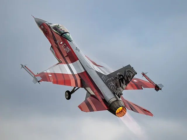 General Dynamics F-16 Fighting Falcon