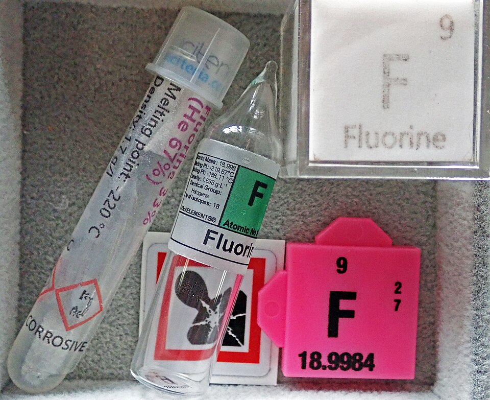 Fluor